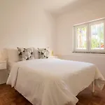 Alto Mar Bed and Breakfast *