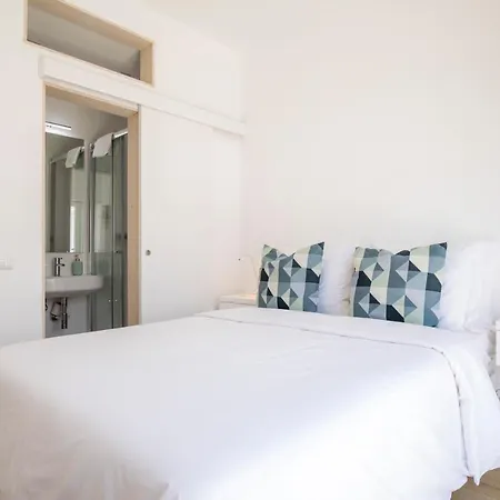 Alto Mar Bed & Breakfast *