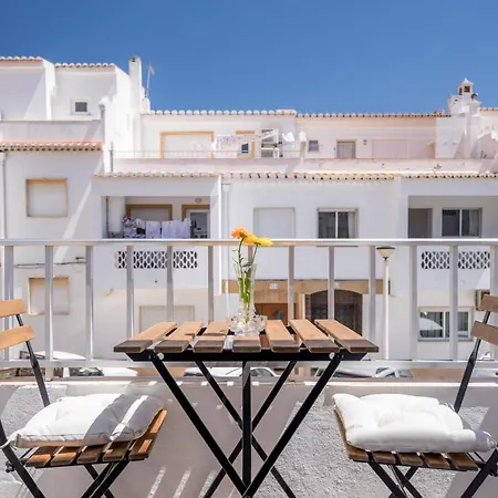 Alto Mar Bed & Breakfast